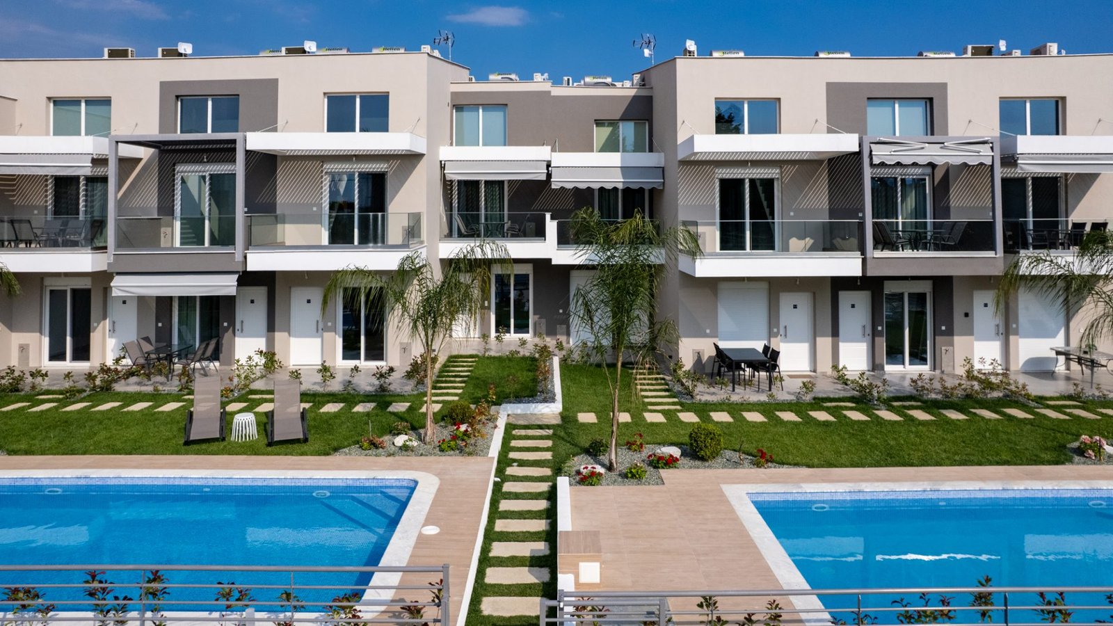 Danai B+D 10-06-2025 2000px-96