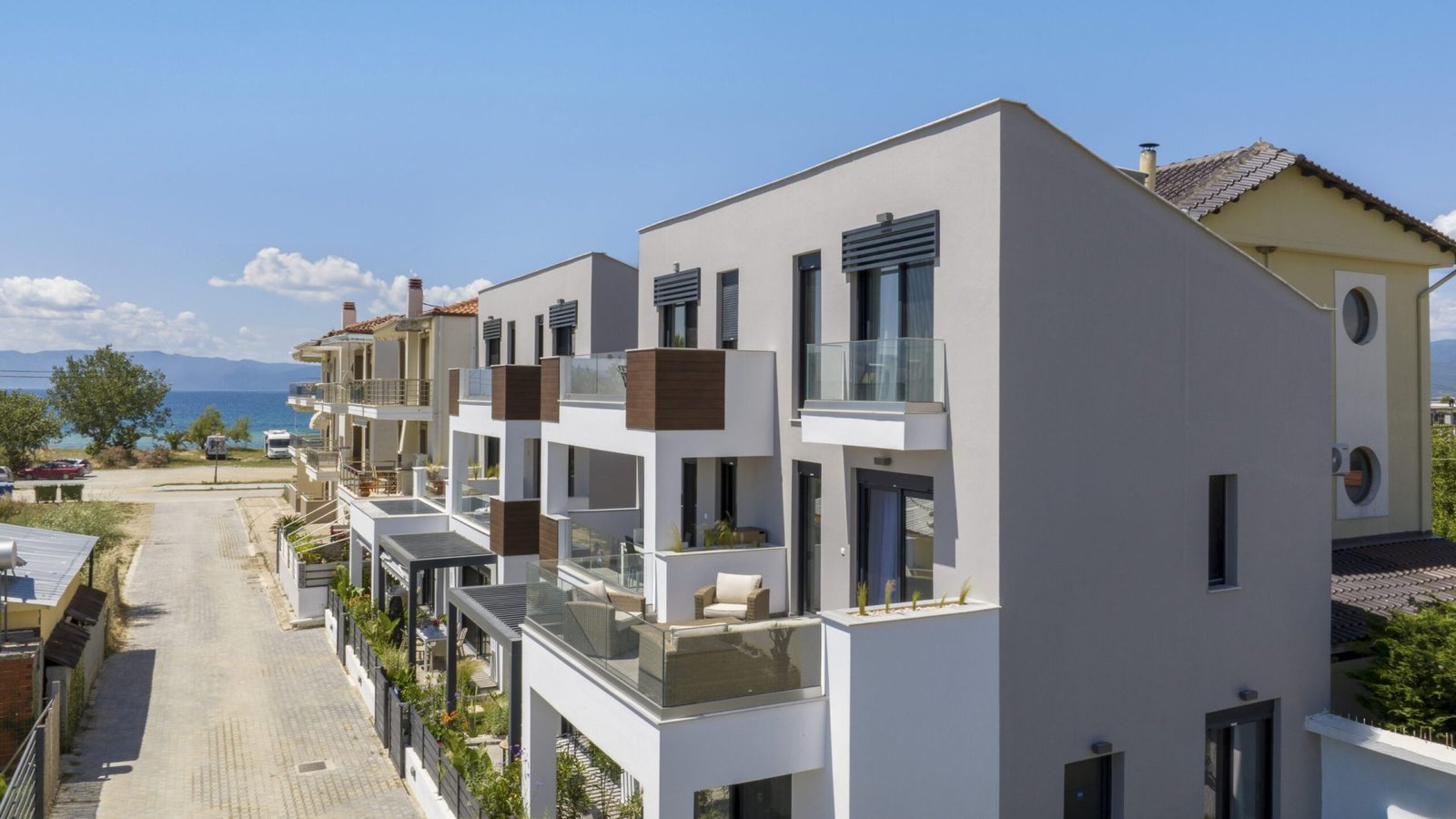 Kleoniki AER HighRes-14 retouch